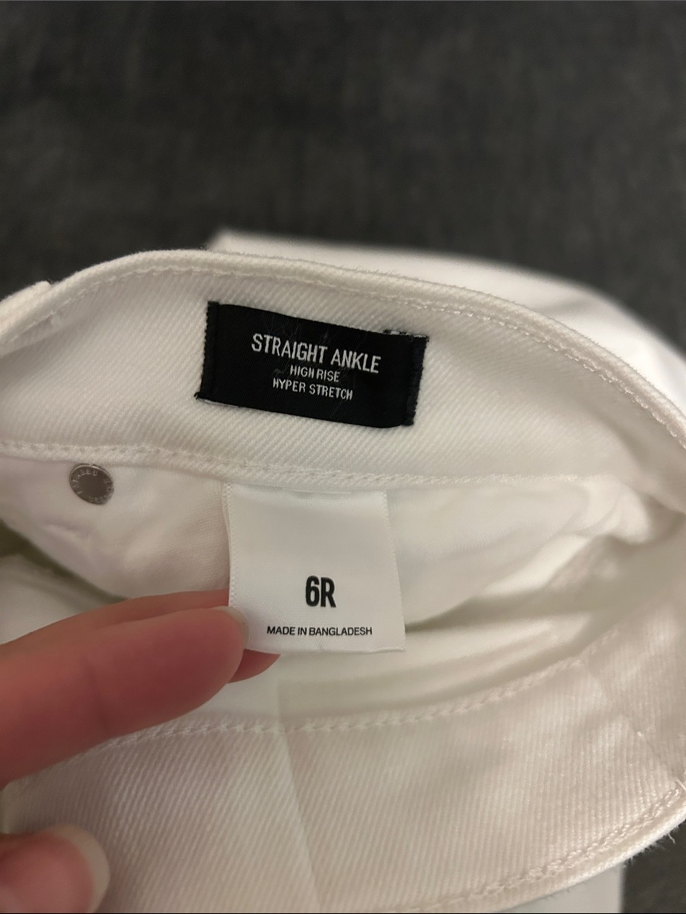 Express White Ankle-Length Straight Jeans - Picture 6 of 8